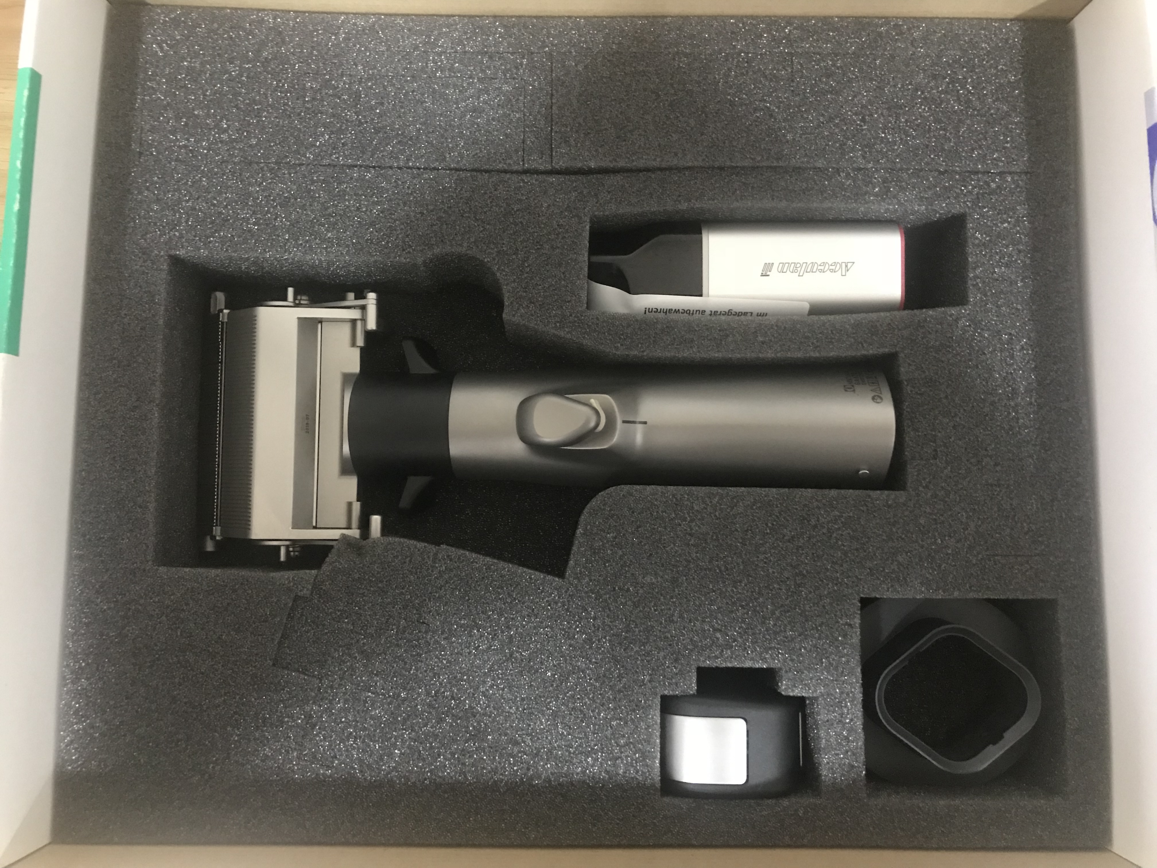 蛇牌Acculan 4 GA320充电器